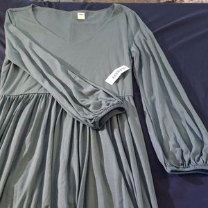 Old Navy V-neck long sleeve dress